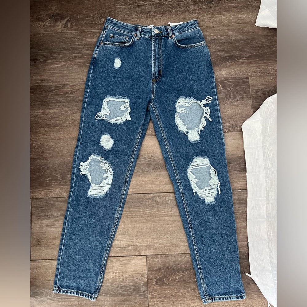 bdg medium wash ripped jeans